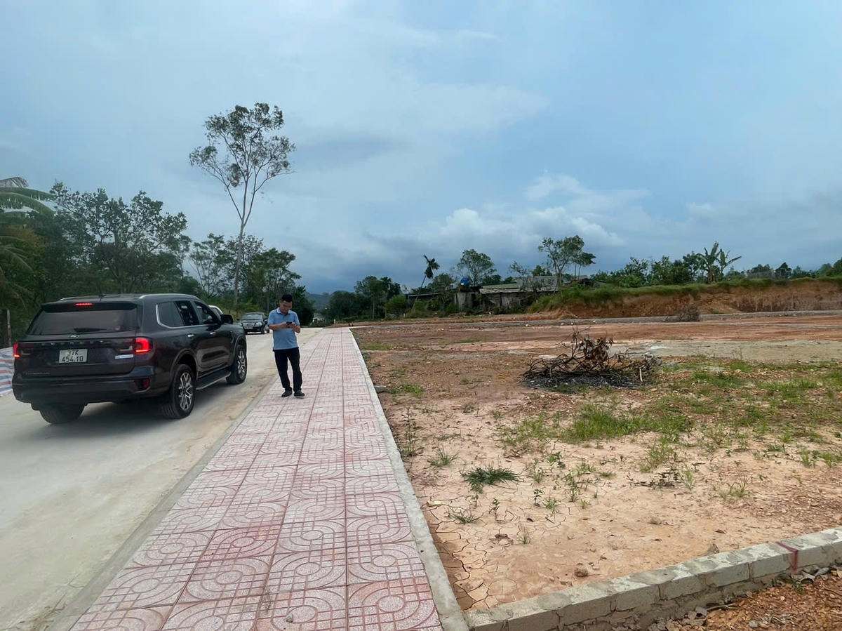 Nhiều khu đất ở xã Toàn Lưu được các nhà đầu cơ "phân lô bán nền" để đẩy giá đất lên cao. Ảnh: TL.