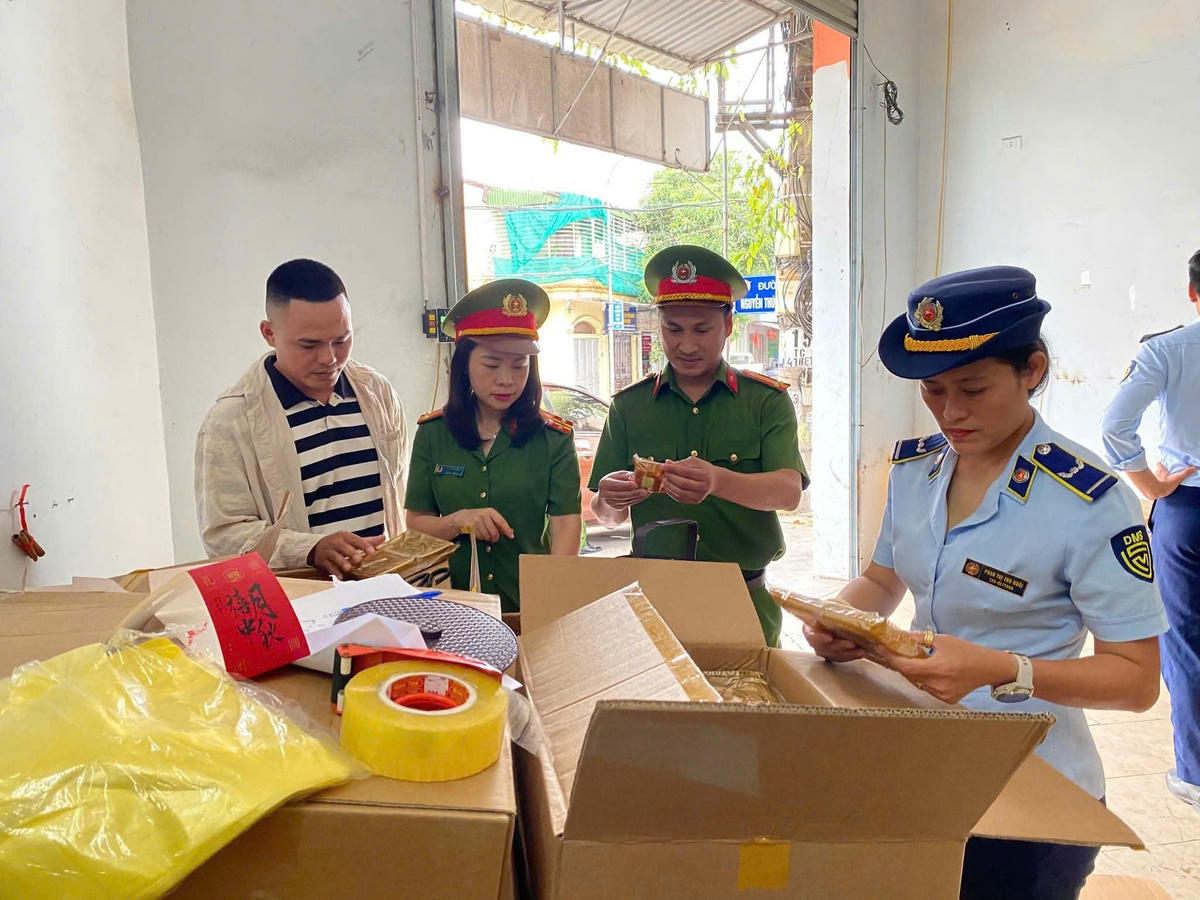 Nghệ An: Phát hiện gần 4.200 chiếc bánh Trung thu không rõ nguồn gốc