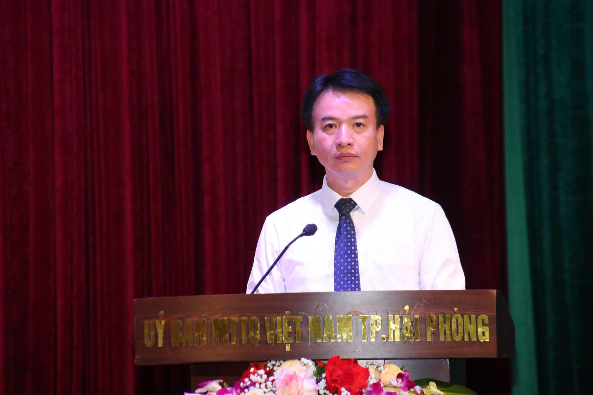 Phó Chủ tịch Thường trực Ủy ban MTTQ Việt Nam TP Hải Phòng Nguyễn Đức Tuấn phát biểu khai mạc tại hội nghị. Ảnh: PT.