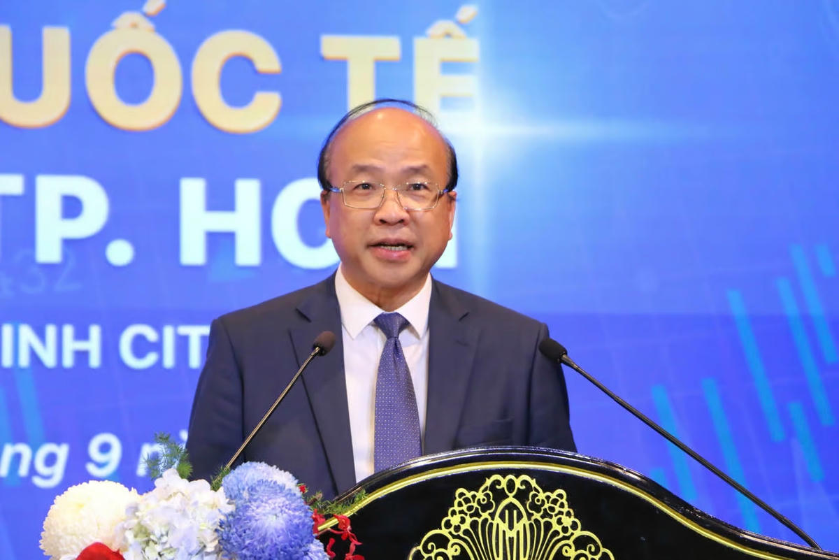 Thứ trưởng Bộ Tư pháp Phan Chí Hiếu phát biểu tại hội thảo. Ảnh: P.L