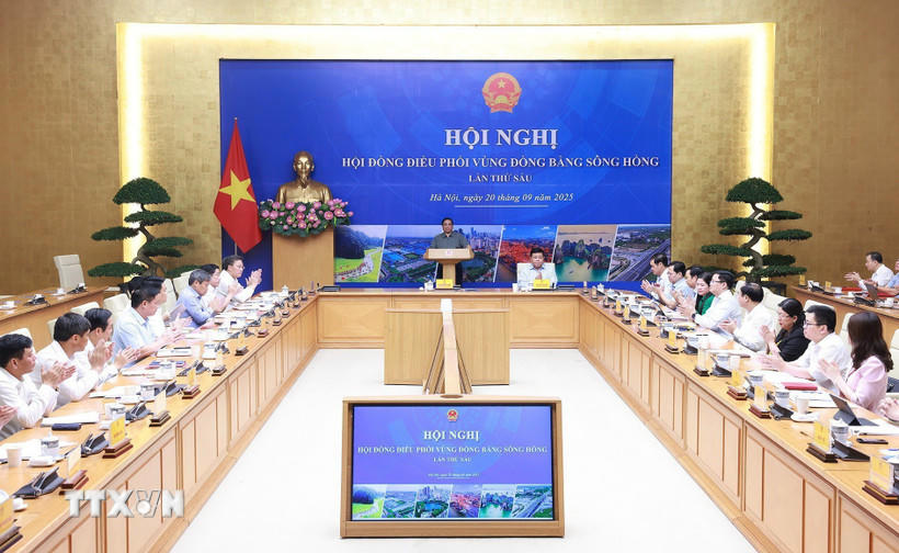 Thủ tướng Phạm Minh Chính chủ trì Hội nghị Hội đồng điều phối vùng Đồng bằng sông Hồng lần thứ sáu. (Ảnh: Dương Giang/TTXVN).