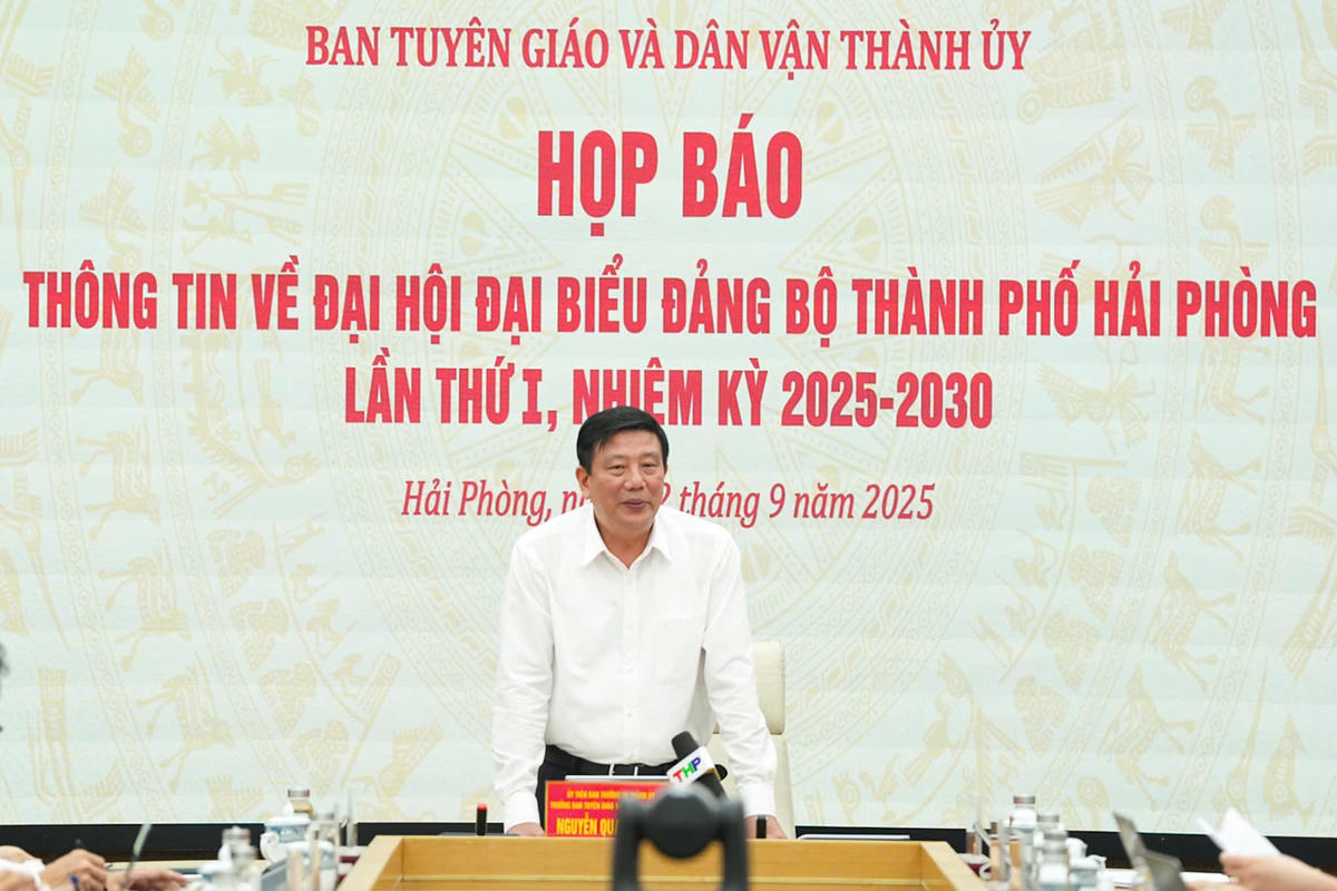 Ông Nguyễn Quang Phúc, Trưởng Ban Tuyên giáo và Dân vận Thành ủy Hải Phòng phát biểu tại cuộc họp báo. Ảnh: PT. 
