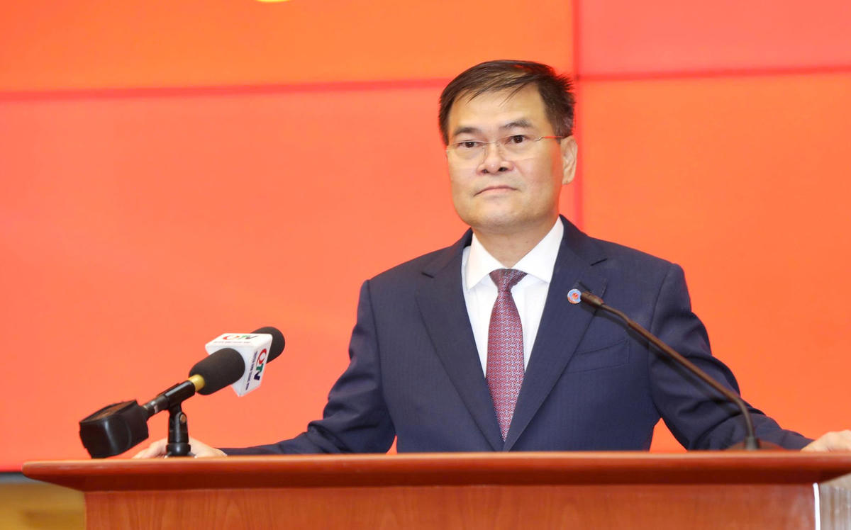 Ông Bùi Văn Khắng - tân Phó Bí thư, Chủ tịch UBND tỉnh Quảng Ninh. Ảnh: Ngọc Anh.