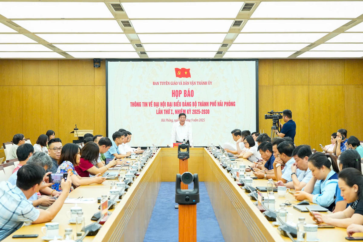 Quang cảnh hội nghị họp báo thông tin về Đại hội Đại biểu Đảng bộ TP Hải Phòng lần thứ I. Ảnh: PT.