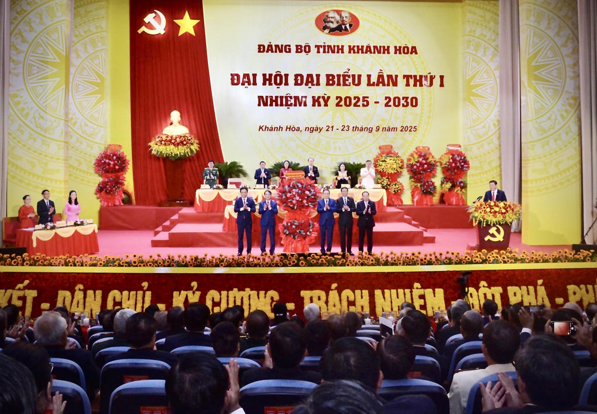 Khai mạc Đại hội Đại biểu Đảng bộ tỉnh Khánh Hòa lần thứ I, nhiệm kỳ 2025-2030. Ảnh: Thùy Trang.