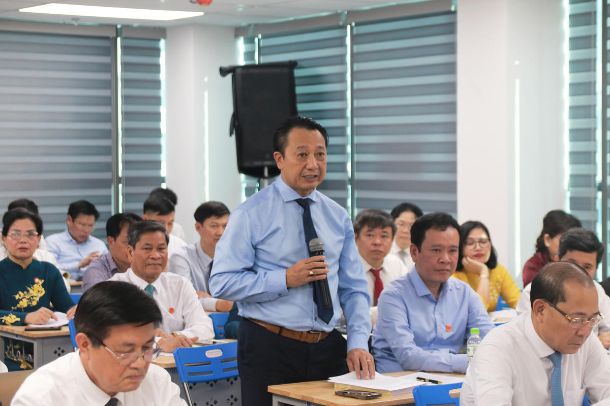 Ông Nguyễn Quang Vinh, Phó Chủ tịch Liên đoàn Thương mại và Công nghiệp Việt Nam (VCCI) phát biểu. Ảnh: Tiến Đạt.