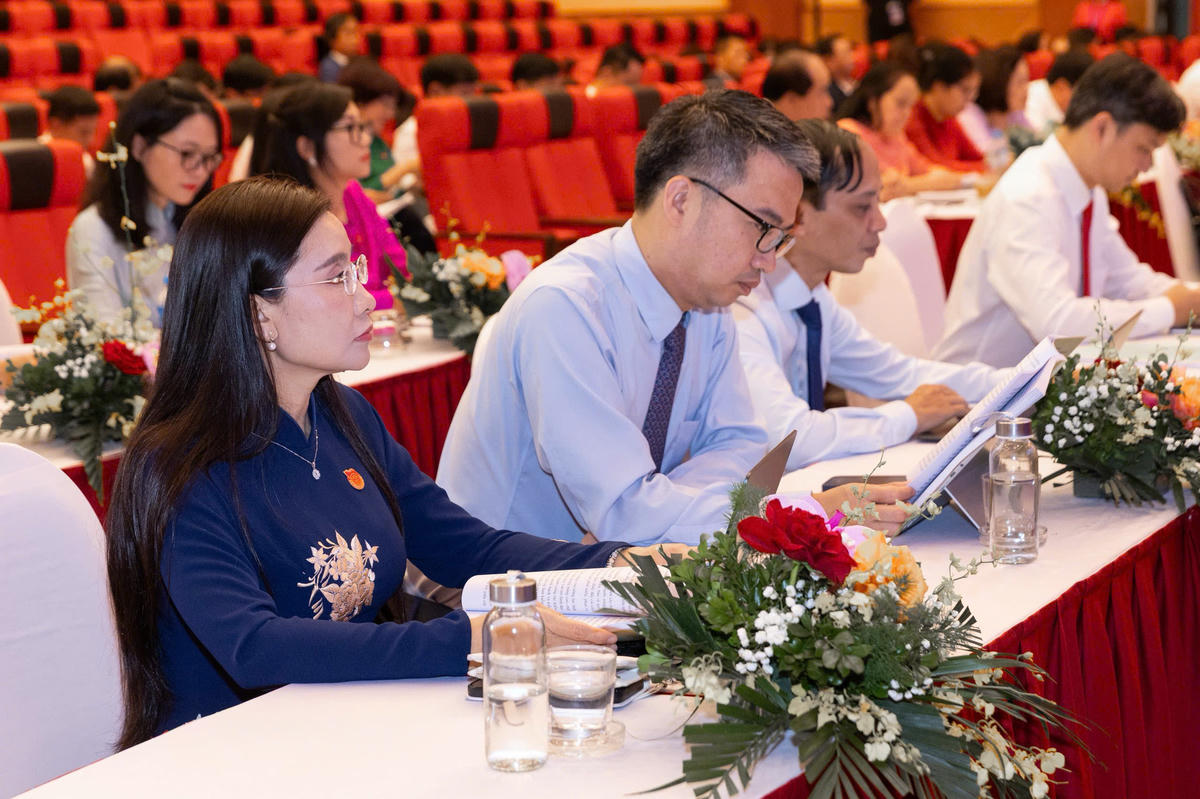 Các đại biểu tại tổ thảo luận số 1. Ảnh: Quang Vinh.