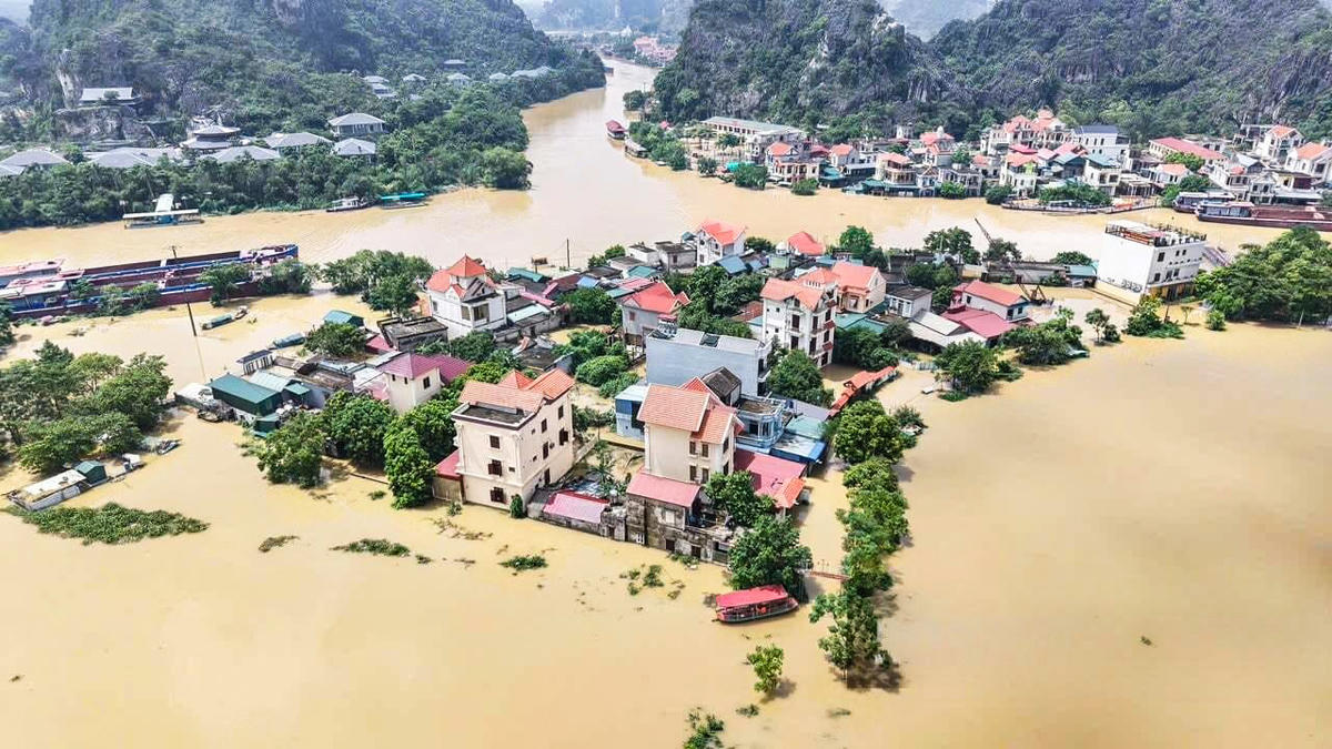 Thôn Kênh Gà, xã Gia Viễn bị ngập nặng sau bão số 5. Ảnh: Anh Tú.