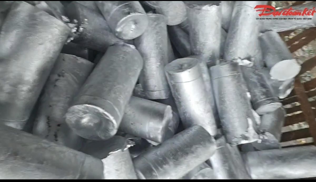 Thành phẩm sau khi tái chế của Công ty TNHH Aluminium Thuận Phát. Ảnh: Cẩm Kỳ.