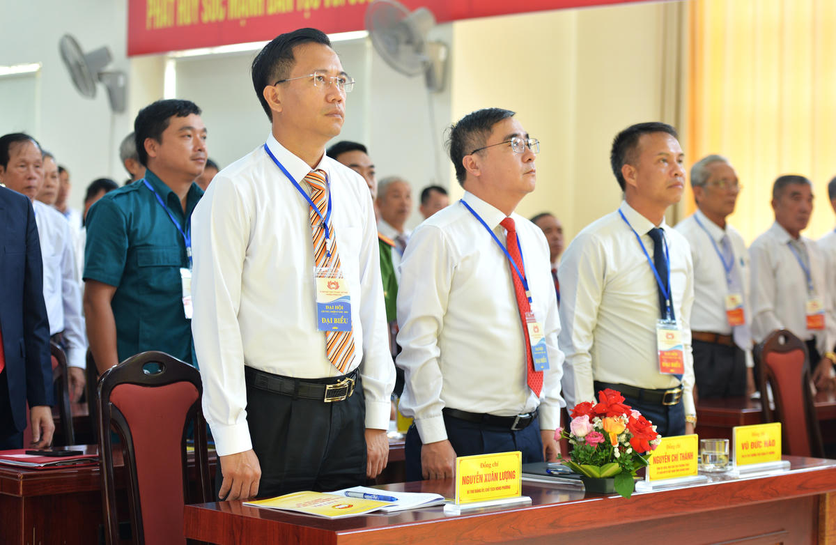 Đại hội có sự tham dự của lãnh đạo Ủy ban MTTQ Việt Nam tỉnh Quảng Ninh, lãnh đạo phường Phong Cốc cùng hơn 160 đại biểu đại diện cho khối đại đoàn kết toàn dân trên địa bàn phường Phong Cốc. Ảnh: Ngọc Anh.