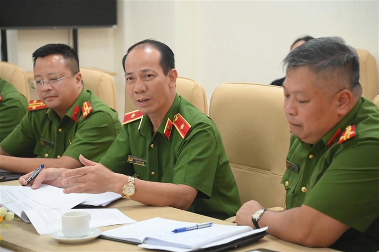 Thiếu tướng, PGS.TS Trần Quang Huyên - Phó Giám đốc Học viện Cảnh sát nhân dân đánh giá cao ý tưởng và mục tiêu của Hội thảo.