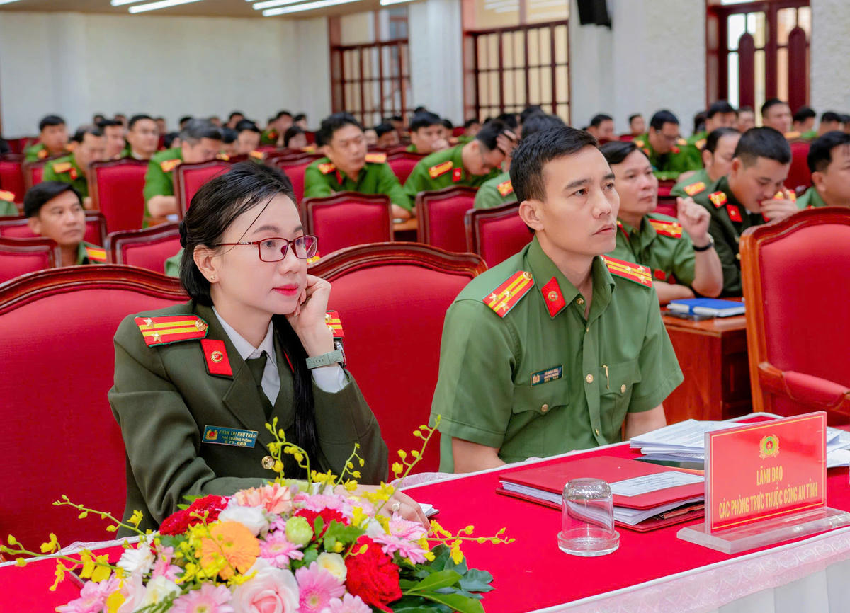 Đại biểu dự hội nghị. Ảnh: CA.