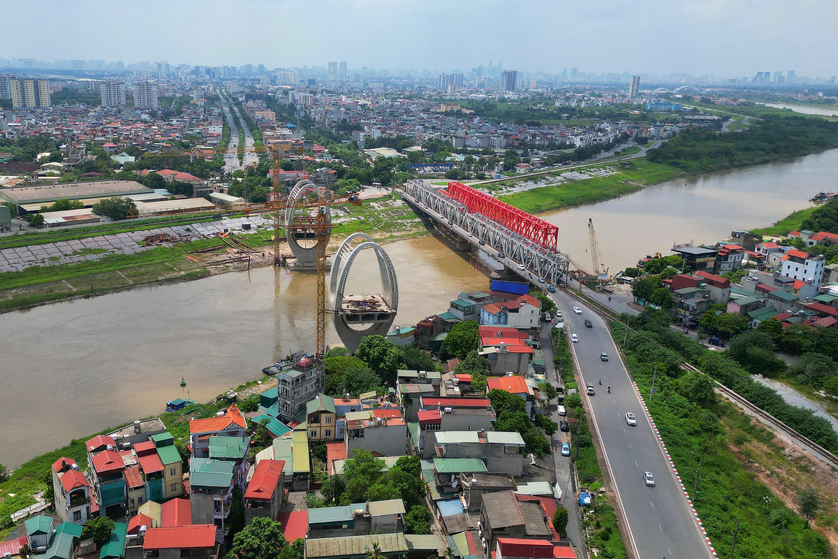 Sau khi hoàn thành, cầu Đuống mới không chỉ chia sẻ áp lực giao thông khu vực cửa ngõ Đông Bắc mà còn góp phần thay đổi diện mạo đô thị ven sông. Công trình được kỳ vọng mở ra cơ hội phát triển mới về kinh tế, xã hội, đồng thời đem đến cho Hà Nội một biểu tượng kiến trúc đậm chất hiện đại nhưng vẫn gắn với bản sắc văn hóa.