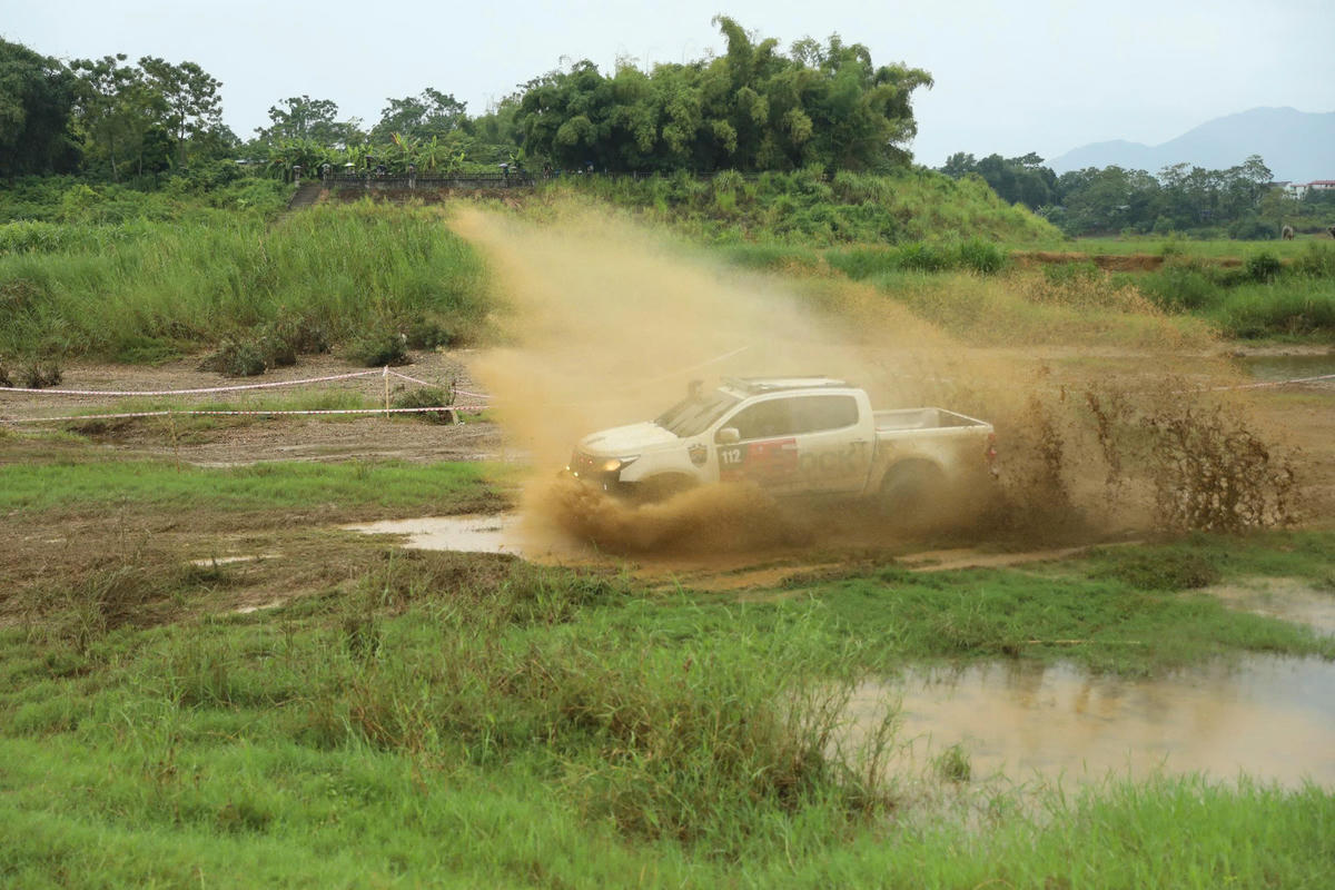 Sôi động Giải trình diễn xe địa hình Tuyên Quang năm 2025
