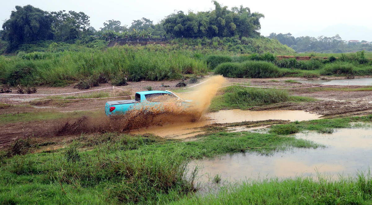 Sôi động Giải trình diễn xe địa hình Tuyên Quang năm 2025