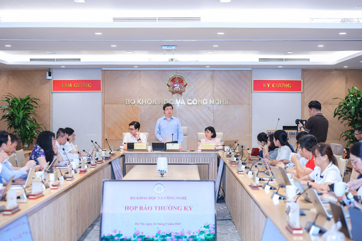 Quang cảnh cuộc họp thường kỳ Bộ Khoa học và Công nghệ tháng 9. Ảnh: Vũ Hương