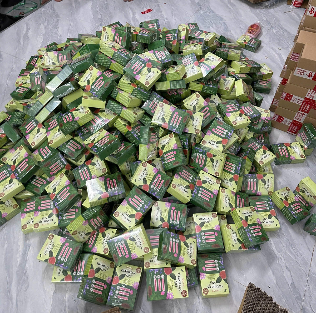 Tang vật vụ án. Ảnh: H.N.