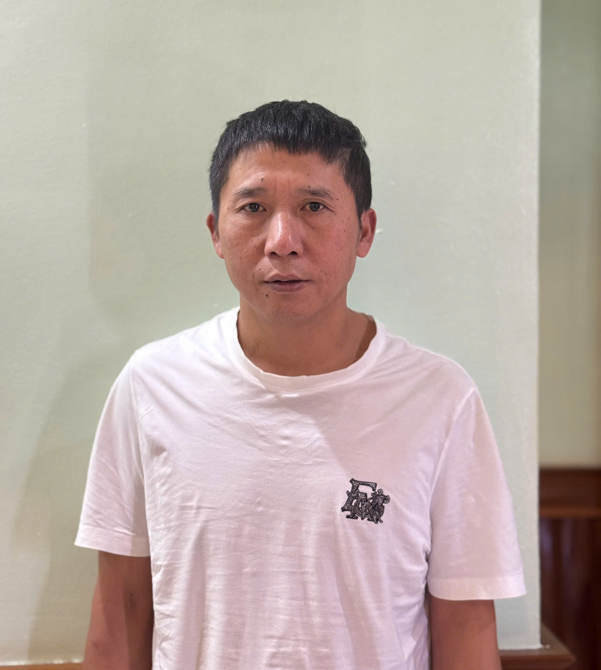 Đối tượng truy nã đặc biệt nguy hiểm Yuan DongBing (Viên Đông Binh). Ảnh: Công an Quảng Ninh cung cấp.