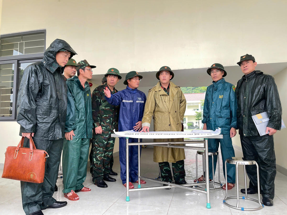 Cán bộ chiến sĩ Bộ Chỉ huy Quân sự TP Đà Nẵng sẵn sàng trực ứng phó bão số 10. Ảnh: CV.