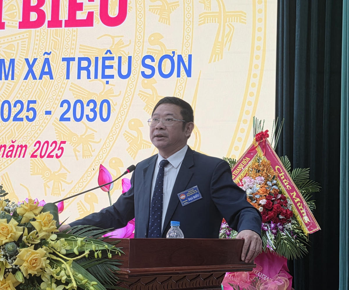 Ông Phạm Văn Tuấn, Bí thư Đảng ủy xã Triệu Sơn phát biểu tại Đại hội. Ảnh: Nguyễn Chung.