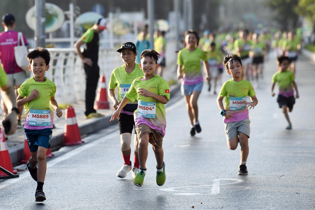 Các VĐV nhí nhiệt tình tham gia giải chạy Run For Love 2025