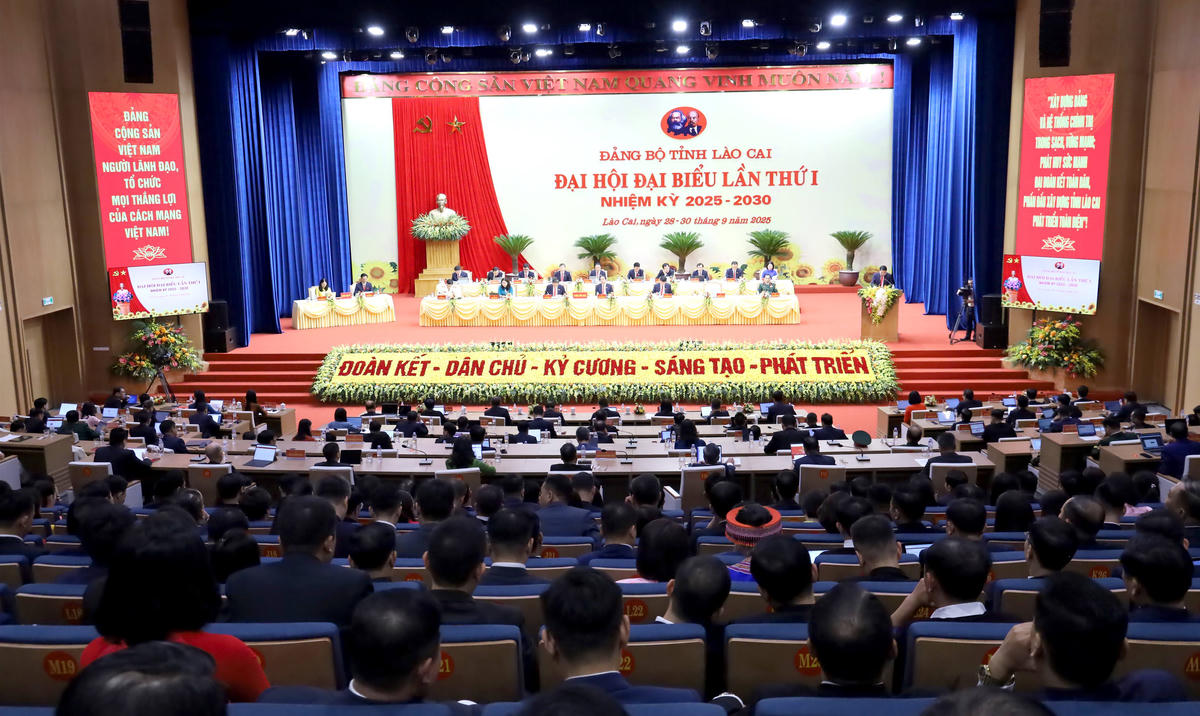 Phiên trù bị Đại hội đại biểu Đảng bộ tỉnh Lào Cai lần thứ I. Ảnh: laocai.gov.vn.