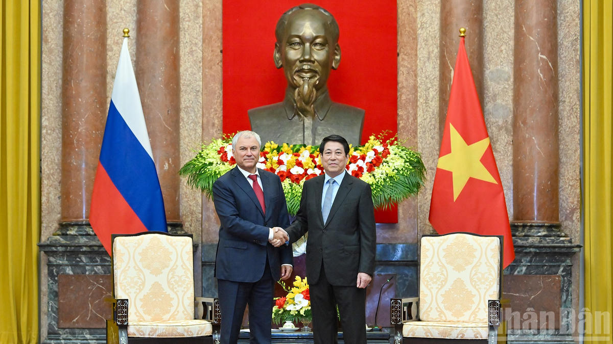 Chủ tịch nước Lương Cường và Chủ tịch Duma Quốc gia Quốc hội Liên bang Nga Vyacheslav Volodin tại buổi tiếp.