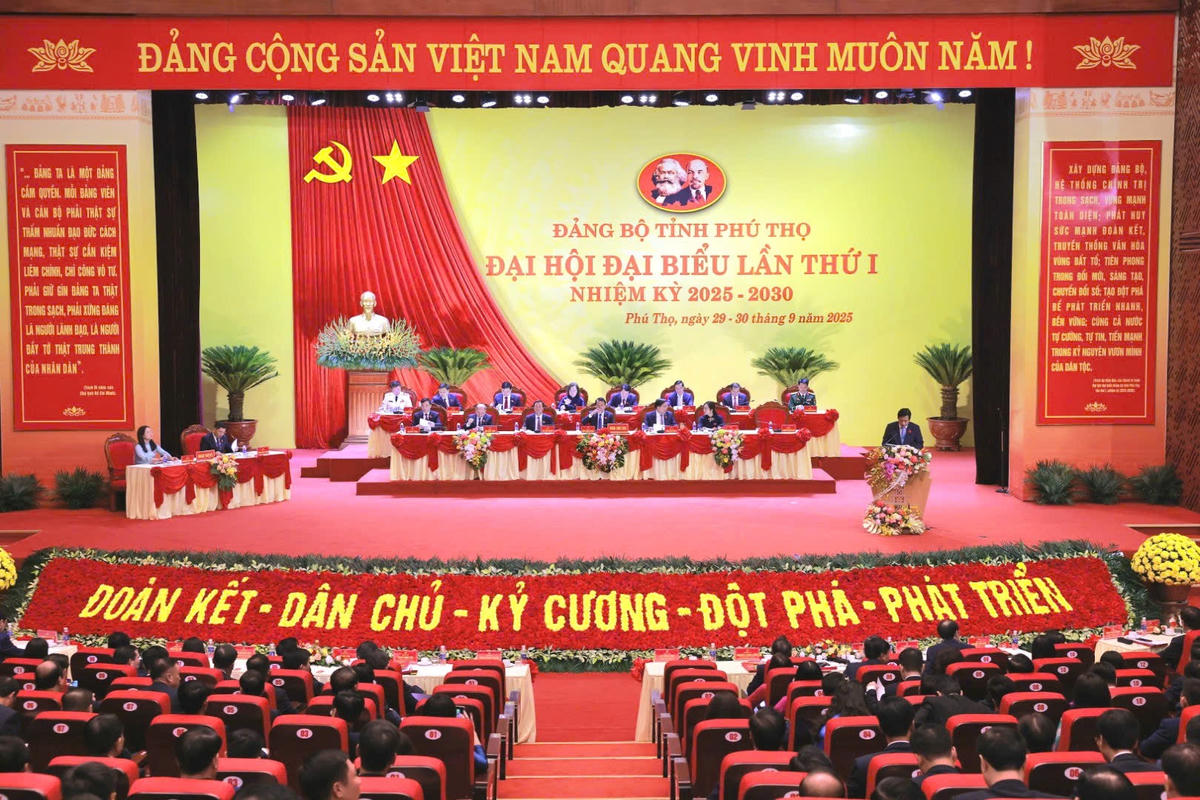 Đại hội có chủ đề “Đoàn kết - Dân chủ - Kỷ cương - Đột phá - Phát triển”.