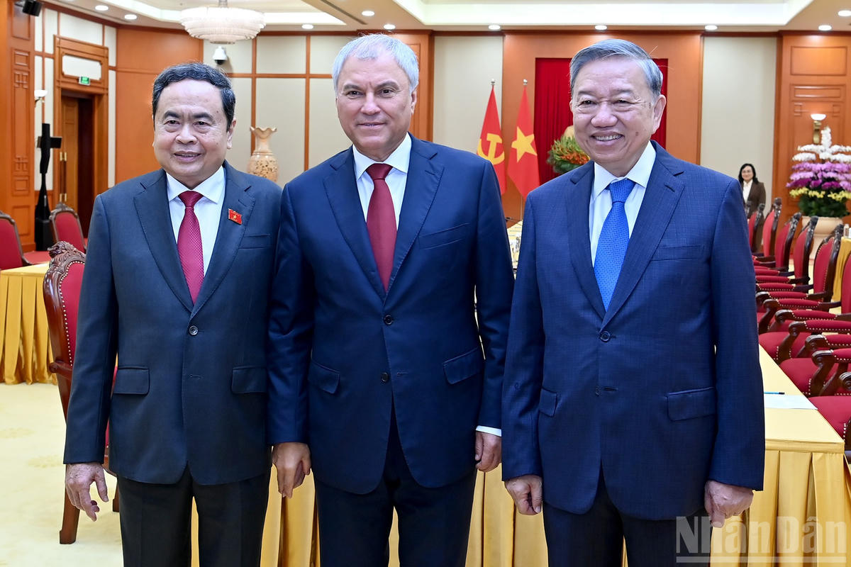 Tổng Bí thư Tô Lâm và Chủ tịch Quốc hội Trần Thanh Mẫn với Chủ tịch Duma Quốc gia Quốc hội Liên bang Nga Vyacheslav Volodin.