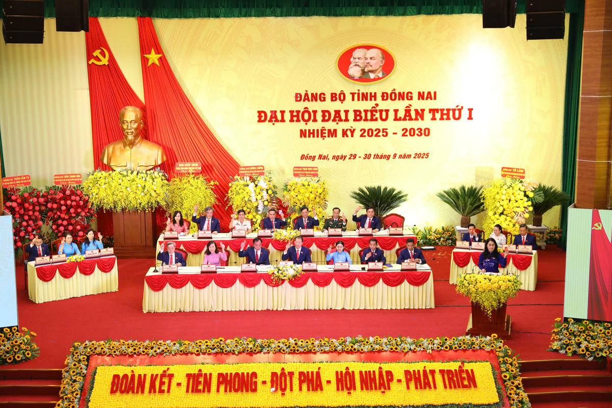 Quyết tâm xây dựng tỉnh Đồng Nai xanh, giàu mạnh, văn minh, hiện đại