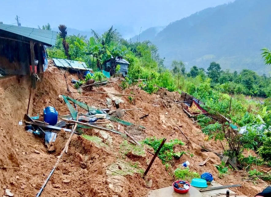 Hiện trường vụ sạt
lở nghiêm trọng tại thôn Ga’nil. Ảnh: A Tèo.