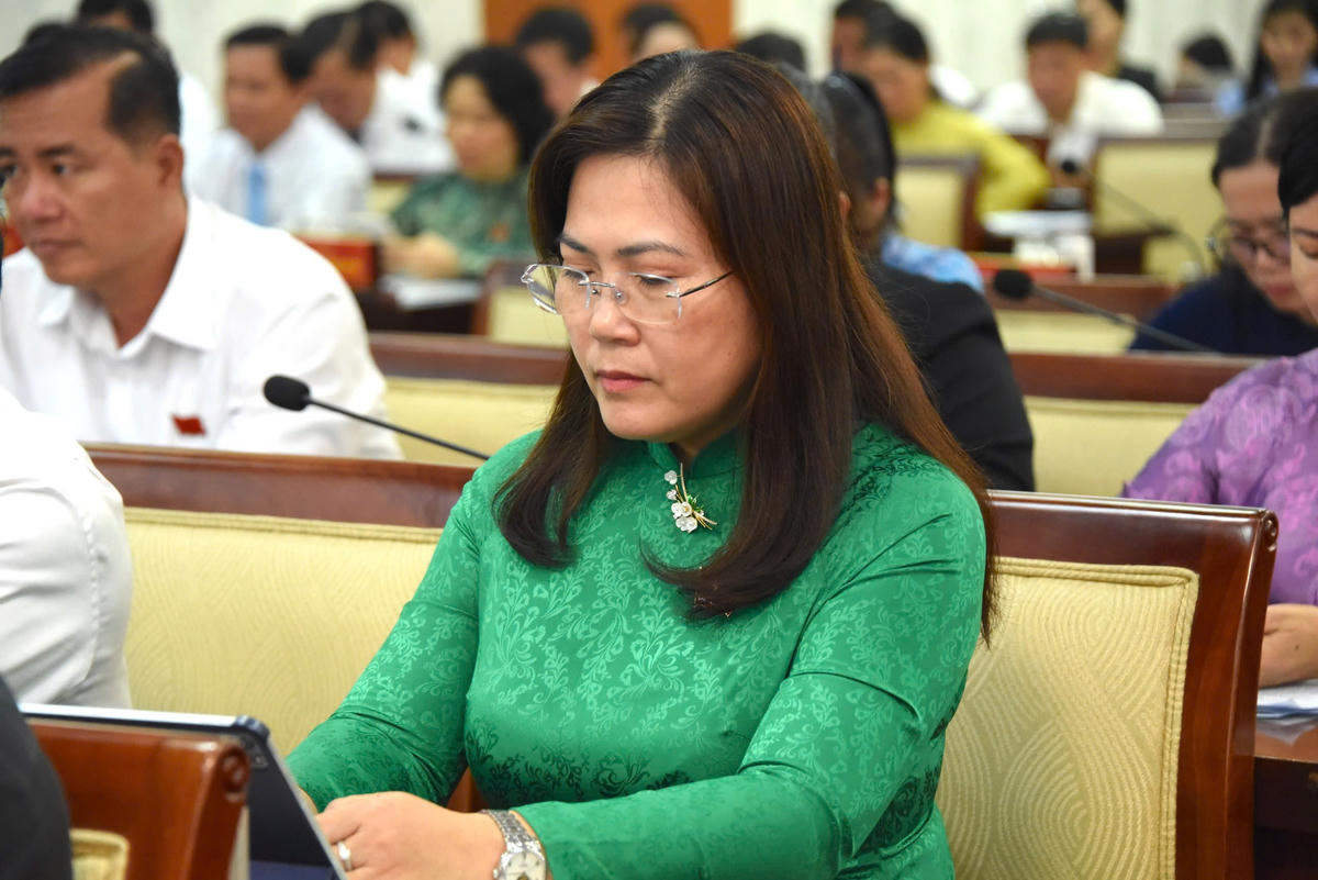 Đại biểu HĐND TP Hồ Chí Minh tham dự kỳ họp. Ảnh: M.H.