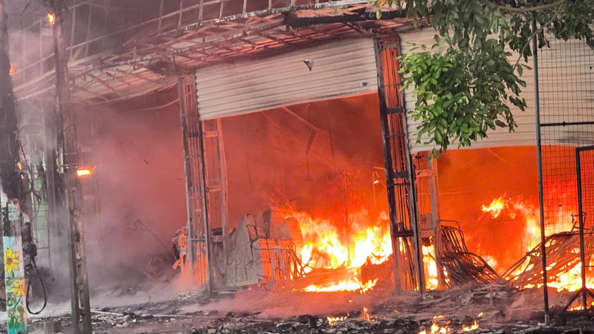 Hiện trường vụ cháy: Ảnh: Minh Minh