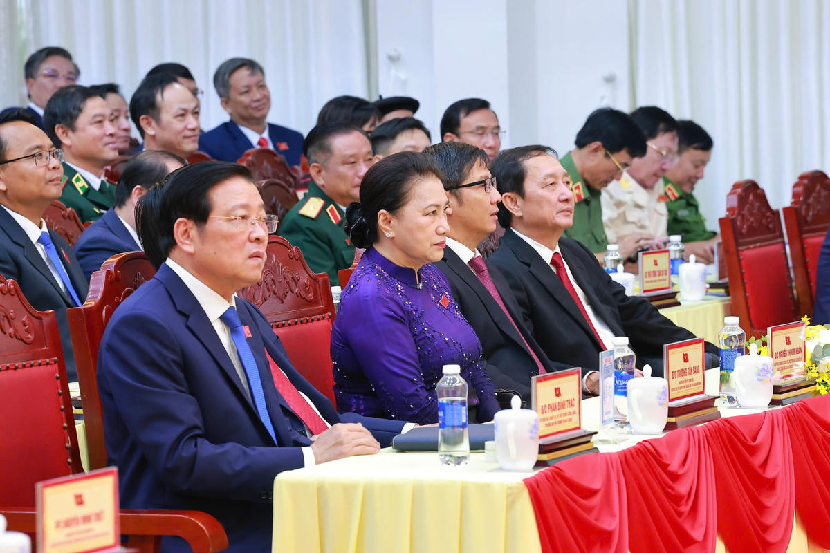 Các đồng chí lãnh đạo, nguyên lãnh đạo Đảng, Nhà nước tham dự Đại hội Đại biểu Đảng bộ tỉnh Đồng Nai lần I, nhiệm kỳ 2025-2030.