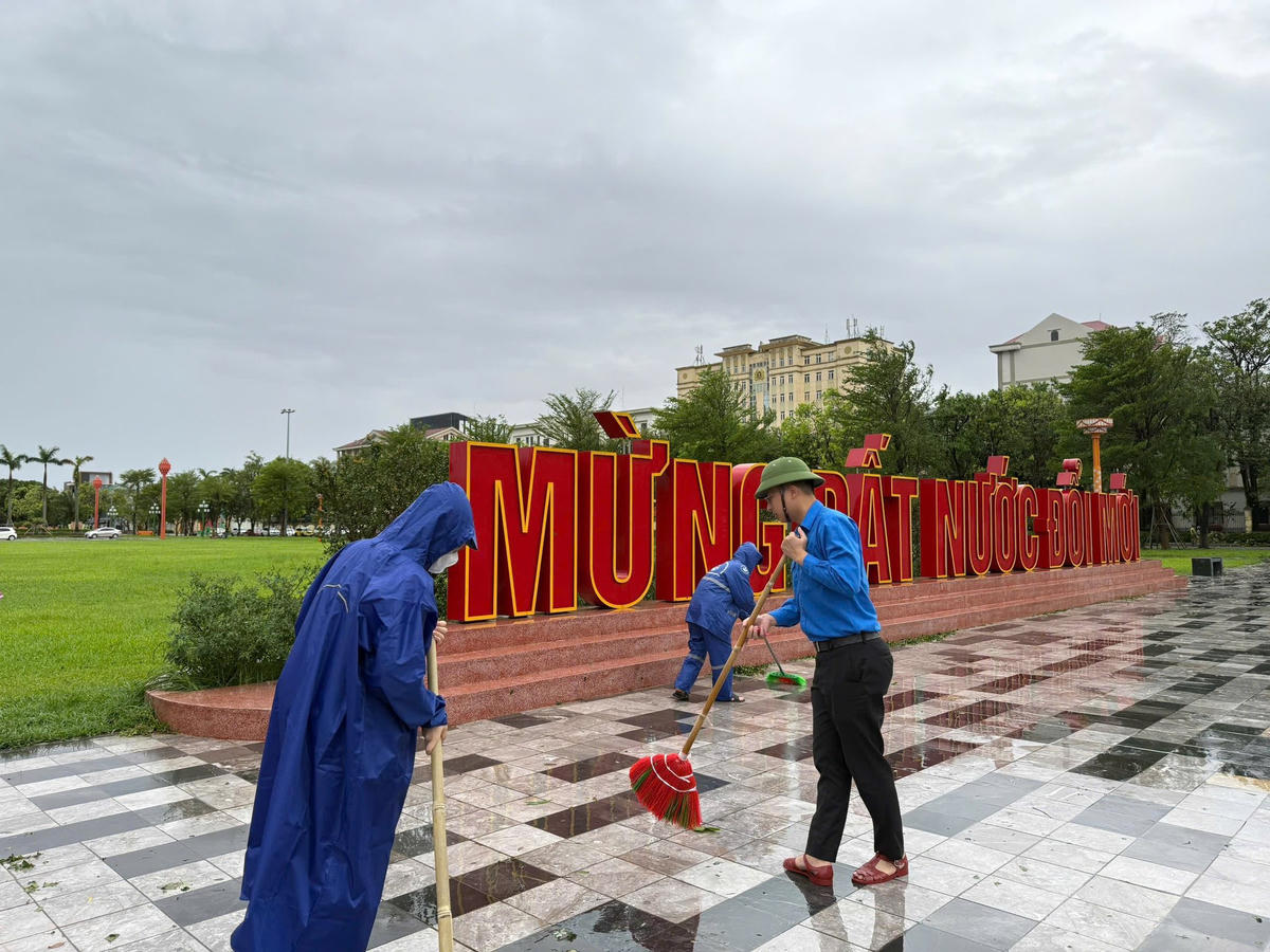 Công tác chuẩn bị, trang hoàng cho đại hội được thực hiện nhanh chóng. Ảnh: HN.