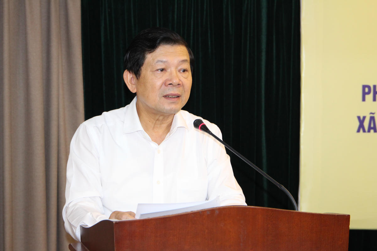 Tiến sĩ Nguyễn Hữu Dũng phát biểu tại hội thảo. Ảnh:
Q.Đ.