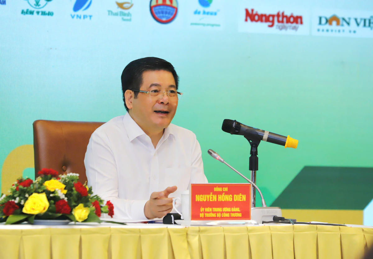 Bộ trưởng Bộ Công Thương Nguyễn Hồng Diên phát biểu tại Diễn đàn: Ảnh: DV