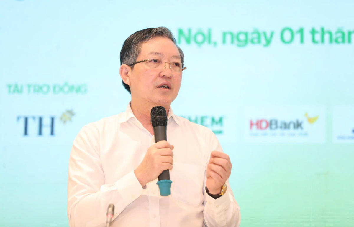 Phó Chủ tịch UBTƯ MTTQ Việt Nam, Chủ tịch Hội Nông dân Việt Nam Lương Quốc Đoàn phát biểu tại Diễn đàn. Ảnh: DV