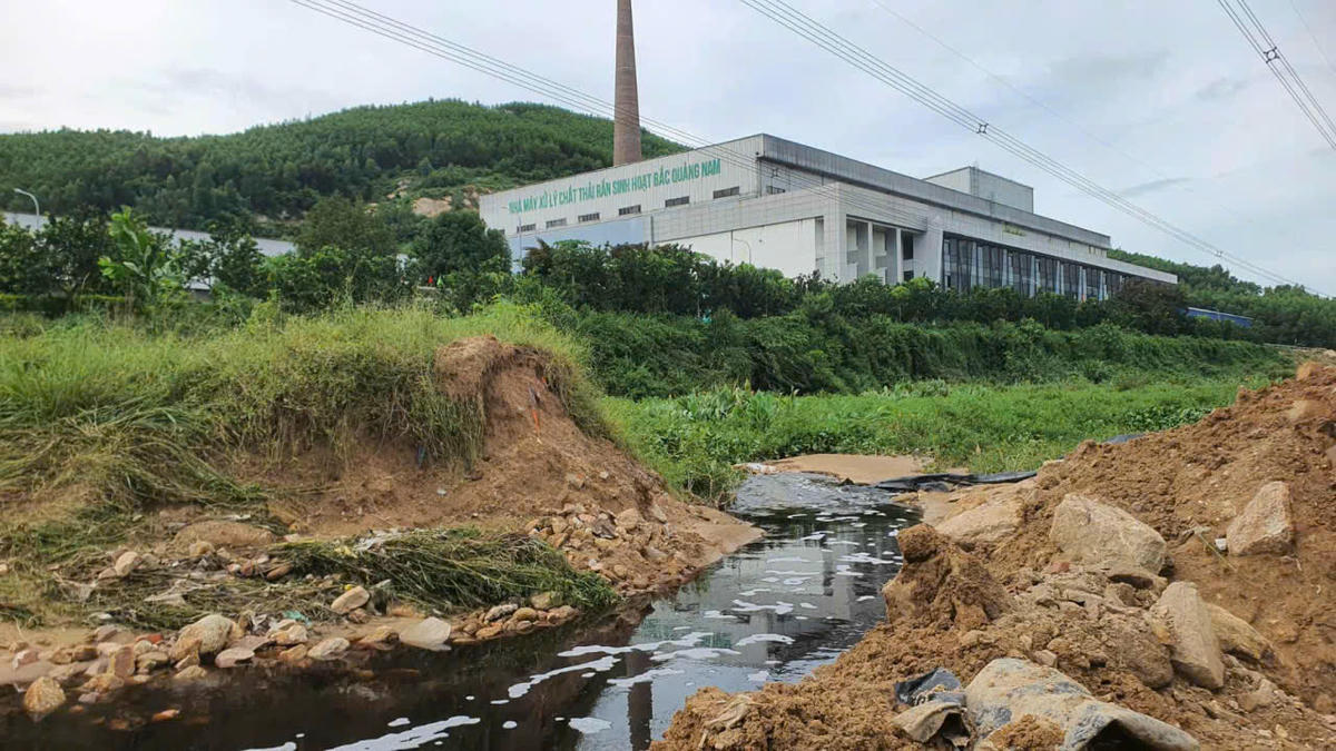 Đà Nẵng: Yêu cầu xử lý vụ chôn lấp rác thải trái phép Đà Nẵng: Yêu cầu xử lý vụ chôn lấp rác thải trái phép