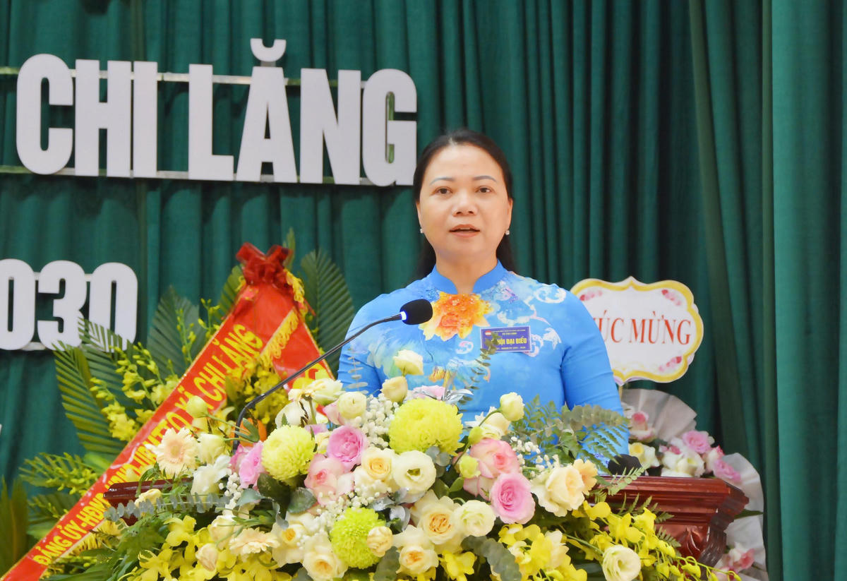 Bà Nguỵ
Thị Tuyến - Tỉnh ủy viên, Phó Chủ tịch Thường trực Ủy ban MTTQ tỉnh Bắc Ninh phát
biểu chỉ đạo đại hội.