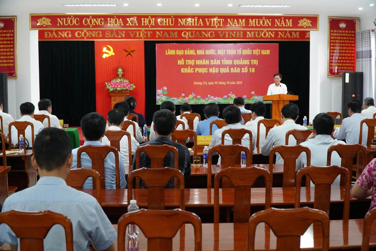 Quang cảnh buổi làm việc.
Ảnh: XT