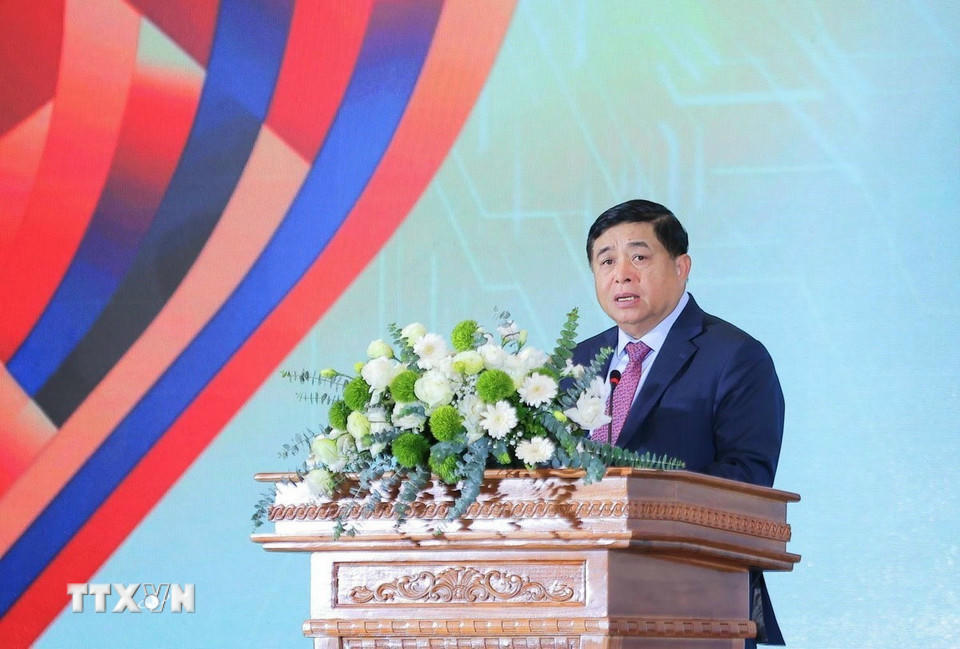 Phó Thủ tướng Nguyễn Chí Dũng - Phó Trưởng ban Ban Chỉ đạo Trung ương về phát triển khoa học, công nghệ, đổi mới sáng tạo và chuyển đổi số Quốc gia phát biểu khai mạc. (Ảnh: Hoàng Hiếu/TTXVN)