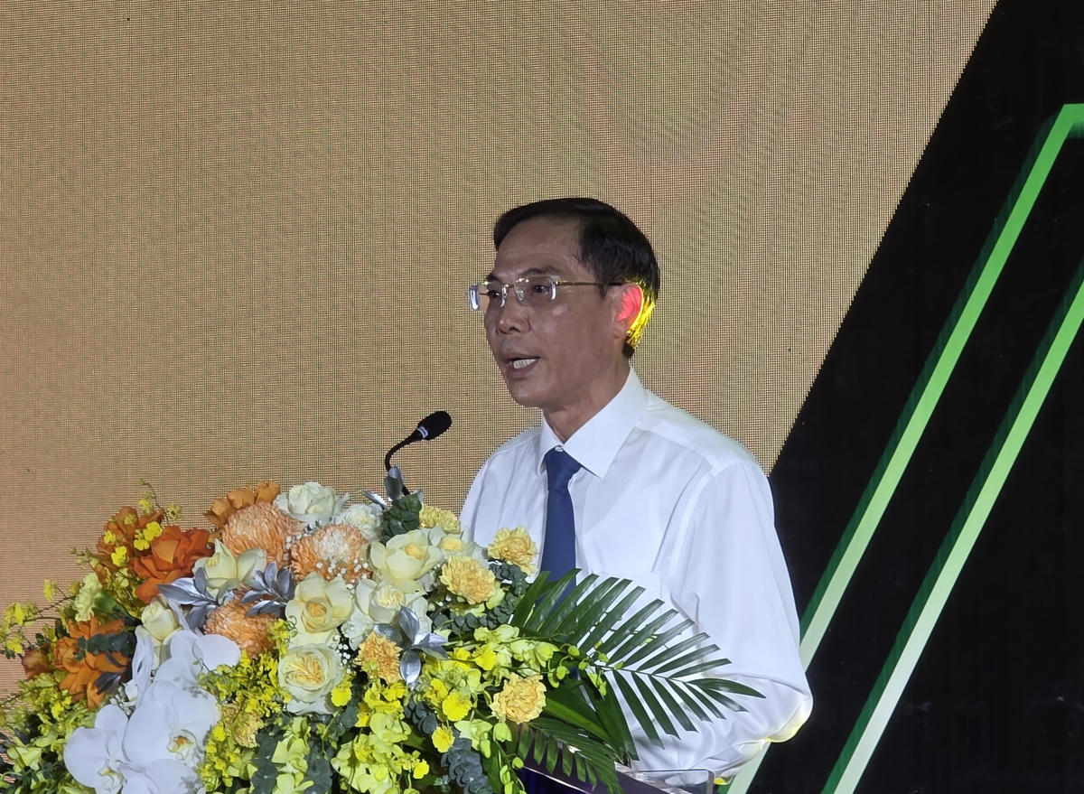 Ông Đầu Thanh Tùng, Phó Chủ tịch UBND tỉnh Thanh Hóa phát biểu khai mạc sự kiện. Ảnh: Nguyễn Chung.