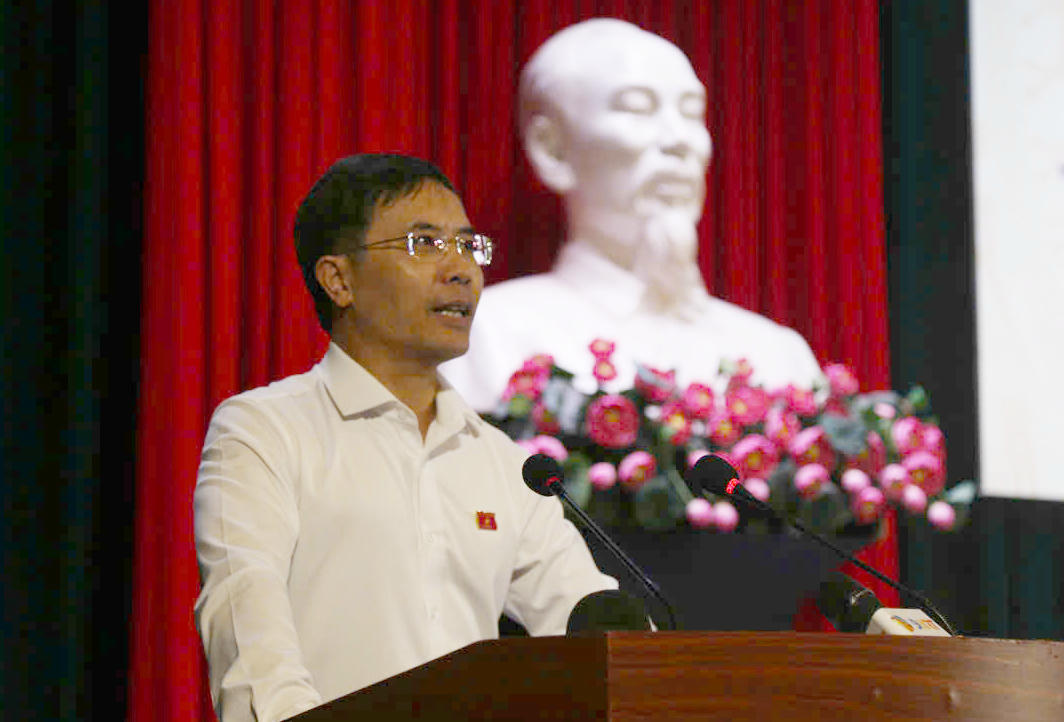 Chủ tịch Đà Nẵng: Nâng cao chất lượng cán bộ để hỗ trợ địa phương khó khăn Chủ tịch Đà Nẵng: Nâng cao chất lượng cán bộ để hỗ trợ địa phương khó khăn