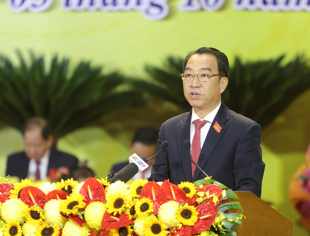 Ông Lữ Quang Ngời, Phó Bí thư Tỉnh ủy, Chủ tịch UBND tỉnh Vĩnh Long, thông tin chung về tình hình kinh tế - xã hội tỉnh Vĩnh Long nhiệm kỳ vừa qua. Ảnh Trung Kiên 