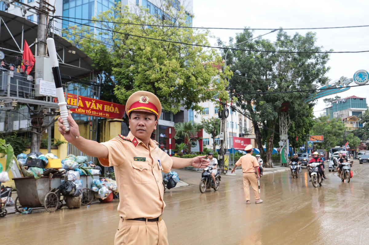 Phường Hà Giang gượng dậy giữa hoang tàn sau lũ dữ