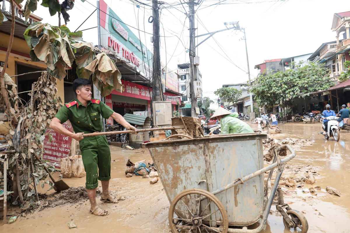 Phường Hà Giang gượng dậy giữa hoang tàn sau lũ dữ