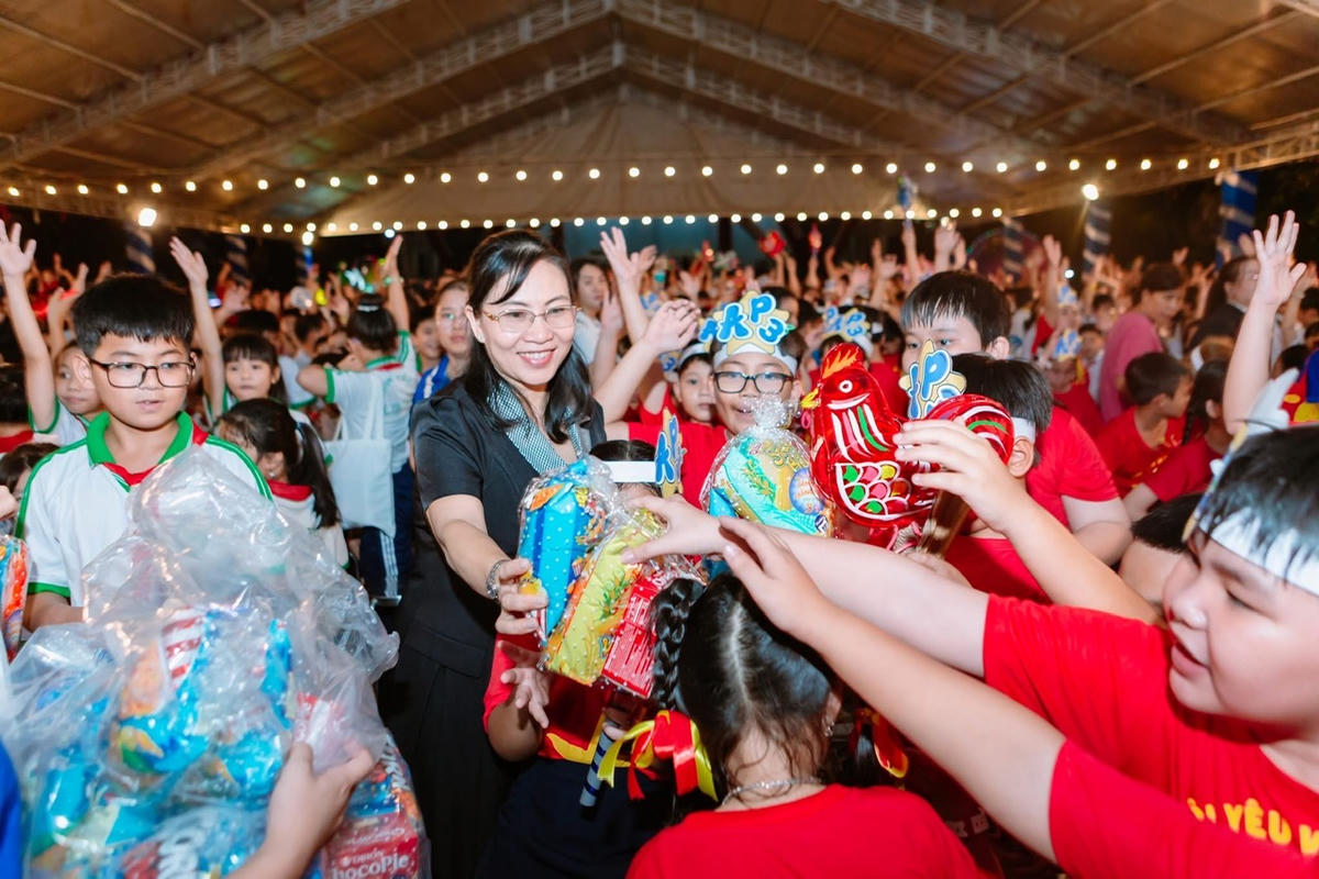 Ấm áp đêm hội trăng rằm 