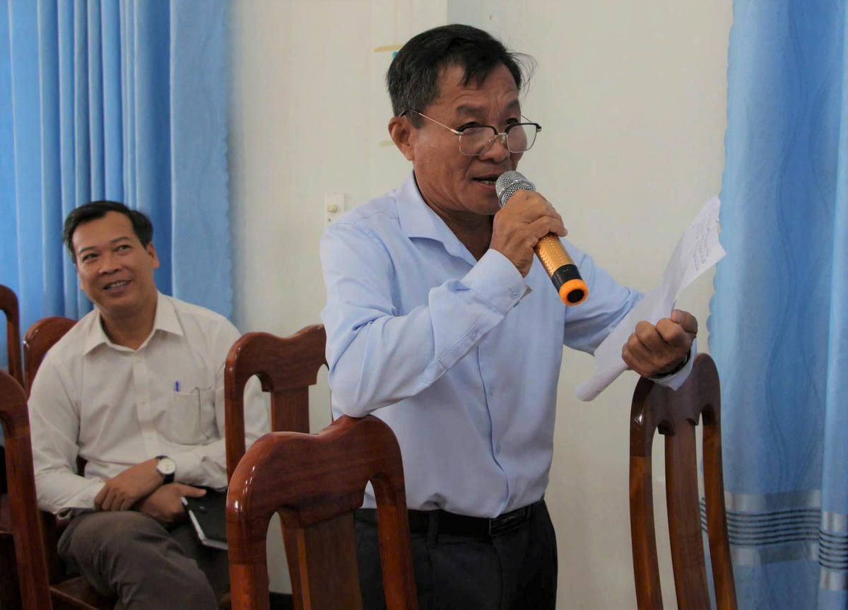 Cử tri xã Quế Phước trình bày ý kiến. Ảnh: CV.