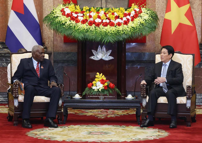 Chủ tịch nước Lương Cường tiếp Chủ tịch Quốc hội Cuba Esteban Lazo Hernández. (Ảnh: Lâm Khánh/TTXVN)